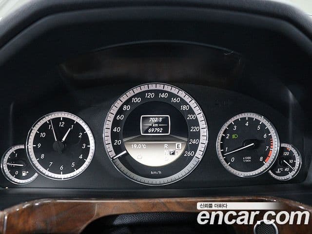 Mercedes-Benz E-класс W212 E300 Elegance, 2012 6