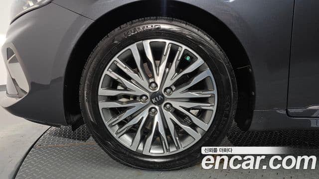 Kia K7 Premier Noblesse, 2020 все фото