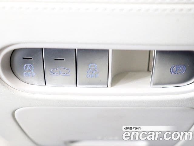 Genesis G90 (RS4) бензин 3.5 турбо AWD, 2022 12