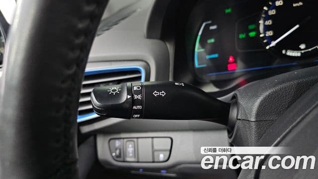 Hyundai Ioniq гибрид, 2019 16