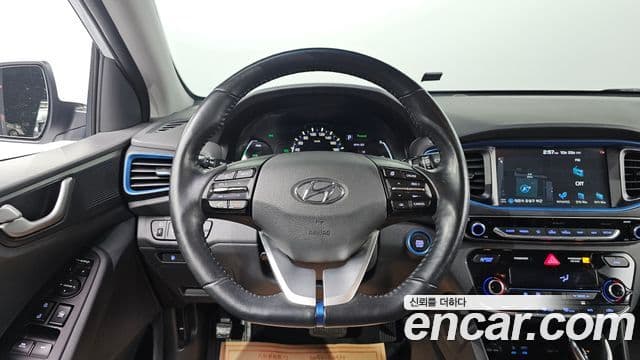 Hyundai Ioniq гибрид, 2019 17