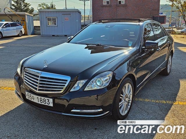 Mercedes-Benz E-класс W212 E300 Elegance, 2011 3