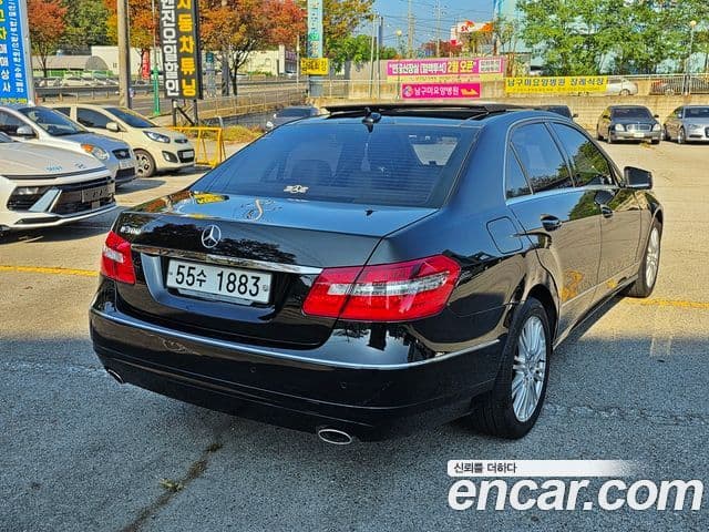 Mercedes-Benz E-класс W212 E300 Elegance, 2011 4