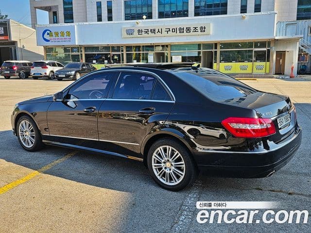 Mercedes-Benz E-класс W212 E300 Elegance, 2011 6