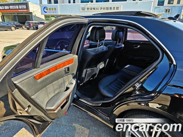 Mercedes-Benz E-класс W212 E300 Elegance, 2011 9