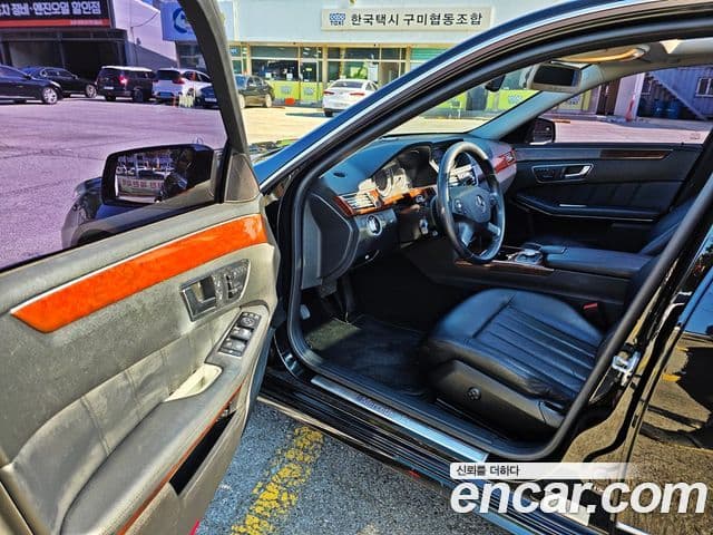 Mercedes-Benz E-класс W212 E300 Elegance, 2011 11