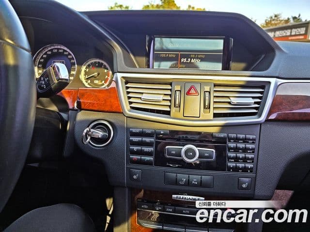 Mercedes-Benz E-класс W212 E300 Elegance, 2011 15