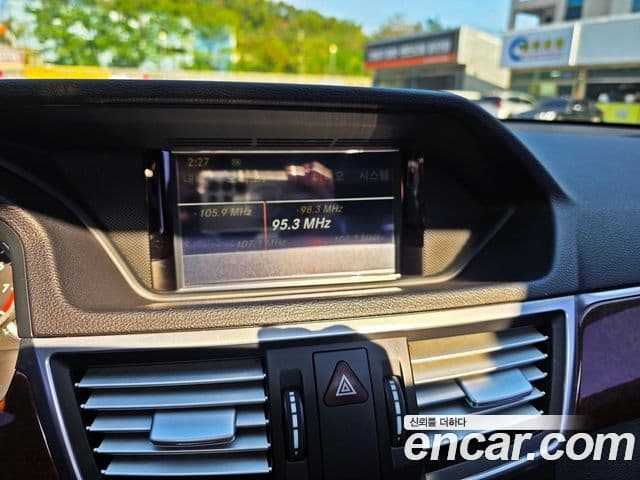 Mercedes-Benz E-класс W212 E300 Elegance, 2011 17