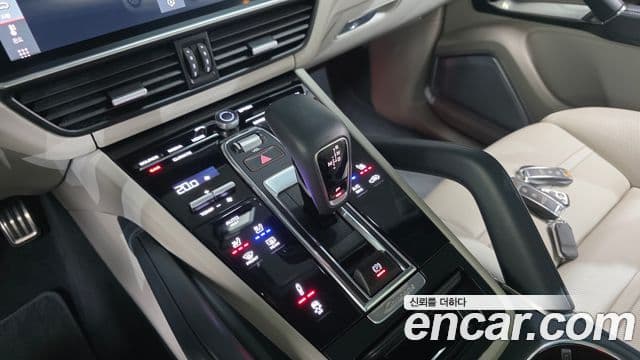 Porsche Cayenne (PO536) 4.0 турбо купе, 2020 9