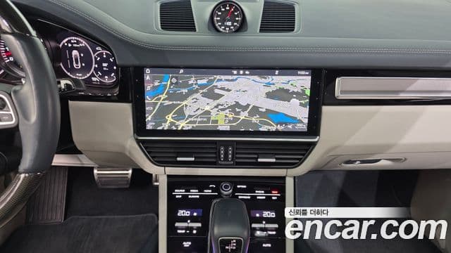 Porsche Cayenne (PO536) 4.0 турбо купе, 2020 14