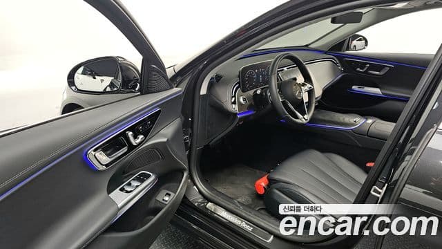 Mercedes-Benz E-класс W214 Avantgarde, 2025 11