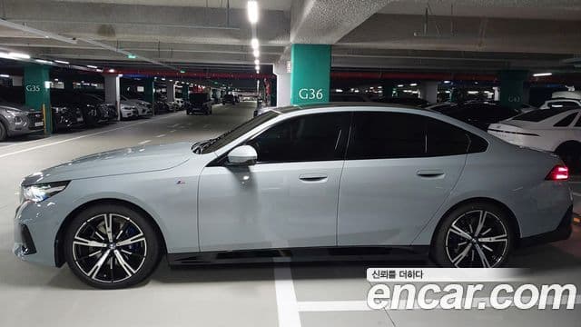 BMW 5시리즈 (G60) 530i xDrive M Sport, 2024 3