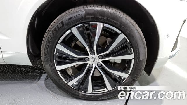 Volvo XC60 2세대 B6 Ultra Bright, 2025 все фото