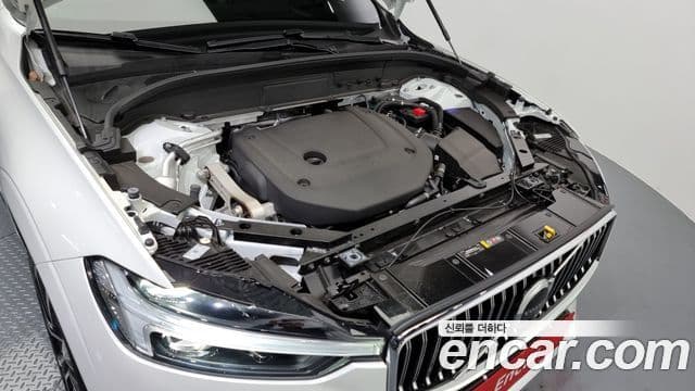 Volvo XC60 2세대 B6 Ultra Bright, 2025 6