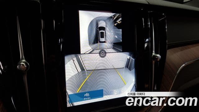 Volvo XC60 2세대 B6 Ultra Bright, 2025 15