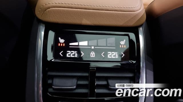 Volvo XC60 2세대 B6 Ultra Bright, 2025 19