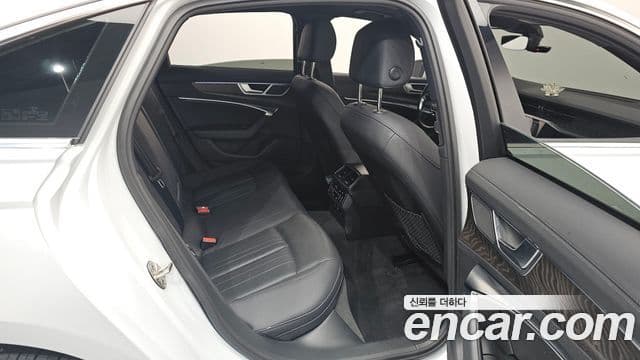 Audi A6 (C8) Premium, 2022 12