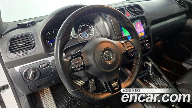 Volkswagen 시로코 2.0 TSI R, 2013 13