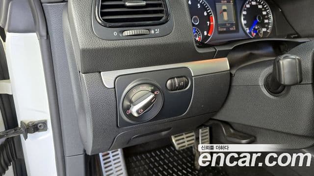 Volkswagen 시로코 2.0 TSI R, 2013 16