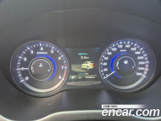 Hyundai Grandeur HG Exclusive, 2014 10