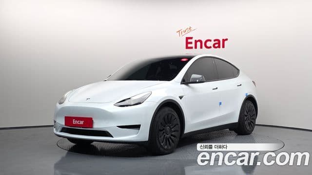 Tesla модель Y, 2023 1