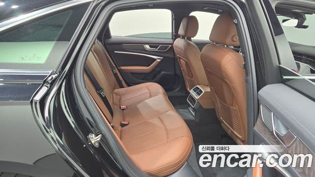 Audi A6 (C8) Premium, 2023 12