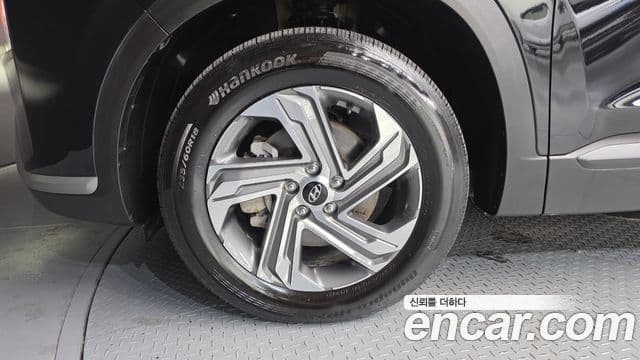 Hyundai The / новый New Santa Fe Exclusive, 2023 все фото