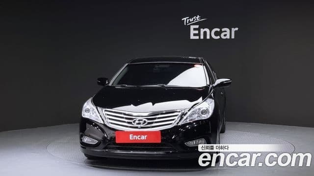 Hyundai Grandeur HG Executive, 2012 3