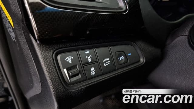 Hyundai Grandeur HG Executive, 2012 15