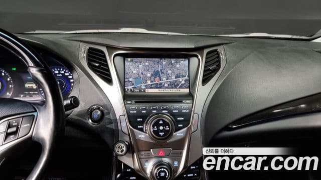 Hyundai Grandeur HG Executive, 2012 16