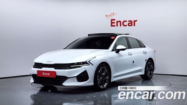Kia K5 3세대 Signature, 2022 1