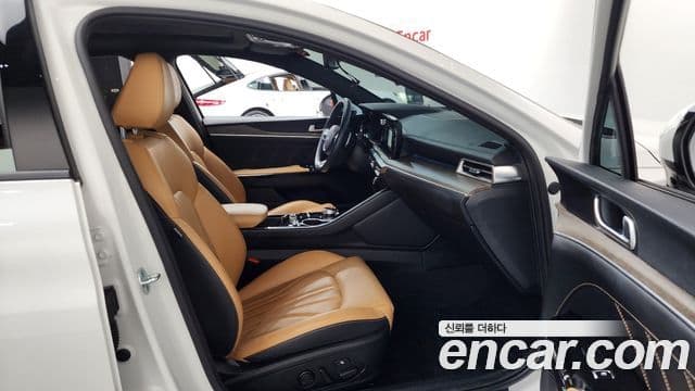 Kia K5 3세대 Signature, 2022 11
