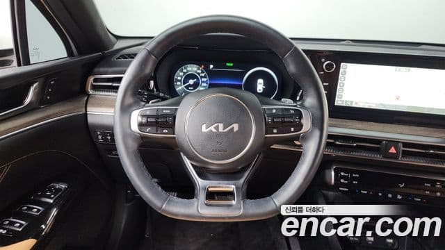 Kia K5 3세대 Signature, 2022 13