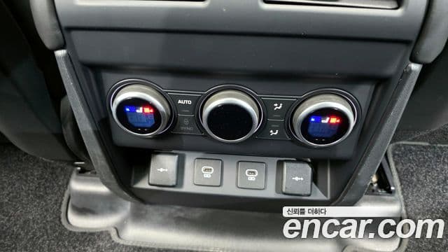 Land Rover Defender (L663) 110 D300 HSE, 2022 19