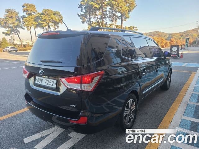 KG모빌리티(SsangYong) Korando 투리스모 4WD GT 9인승, 2014 2