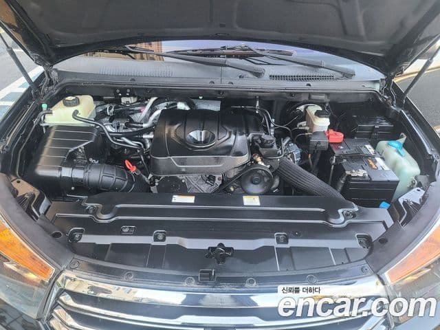 KG모빌리티(SsangYong) Korando 투리스모 4WD GT 9인승, 2014 6