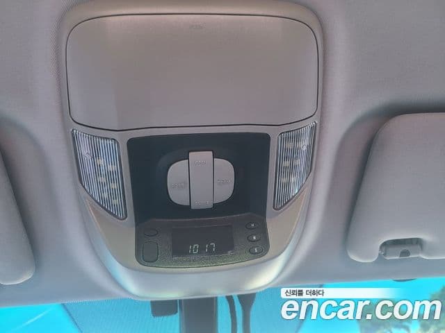 KG모빌리티(SsangYong) Korando 투리스모 4WD GT 9인승, 2014 19