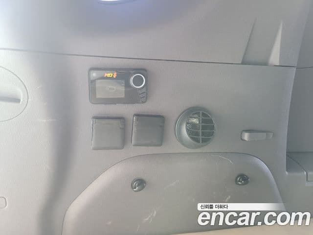 KG모빌리티(SsangYong) Korando 투리스모 4WD GT 9인승, 2014 20