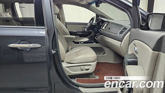 Kia All New Carnival Noblesse, 2015 11