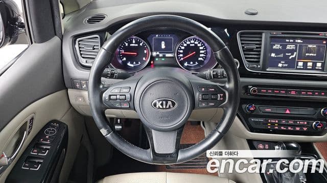 Kia All New Carnival Noblesse, 2015 13