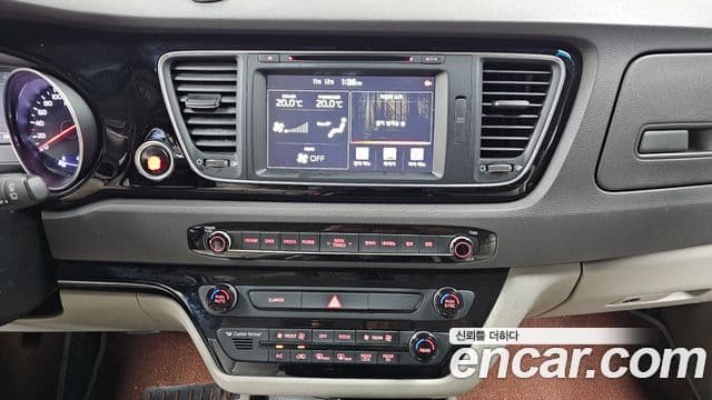 Kia All New Carnival Noblesse, 2015 16
