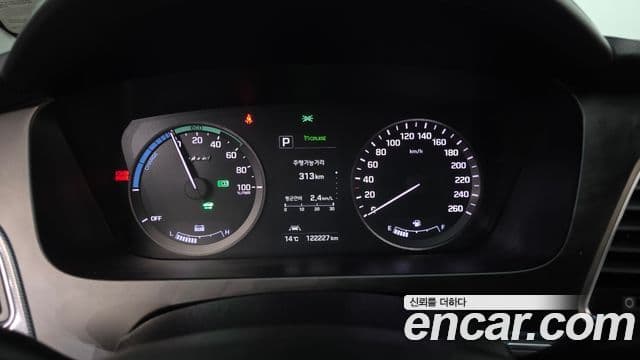 Hyundai LF Sonata гибрид Premium, 2016 8