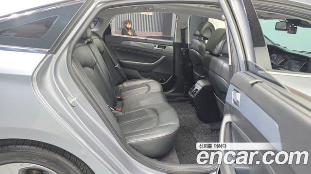 Hyundai LF Sonata гибрид Premium, 2016 12