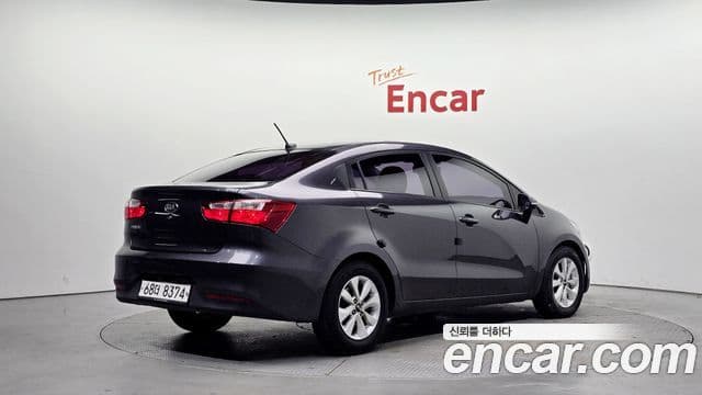 Kia The / новый New Pride Luxury, 2015 2