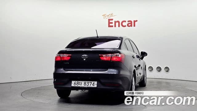 Kia The / новый New Pride Luxury, 2015 4