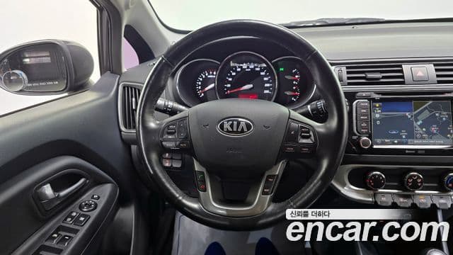 Kia The / новый New Pride Luxury, 2015 16