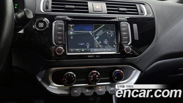 Kia The / новый New Pride Luxury, 2015 18