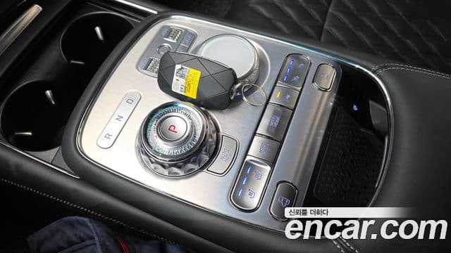 Genesis G90 (RS4) бензин 3.5 турбо e-S/C AWD LWB, 2023 9