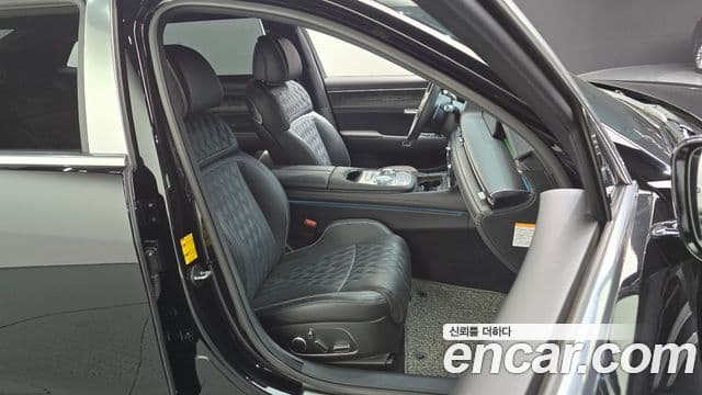 Genesis G90 (RS4) бензин 3.5 турбо e-S/C AWD LWB, 2023 12