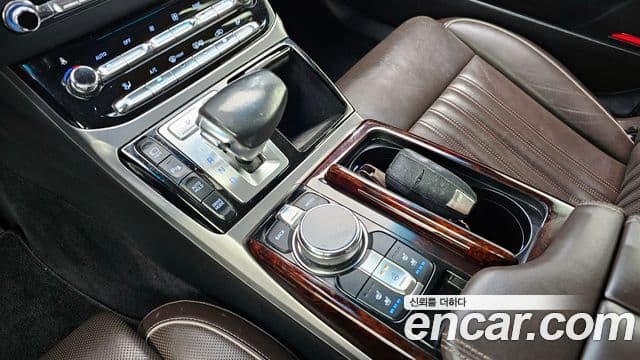 Genesis EQ900 Premium Luxury, 2016 9